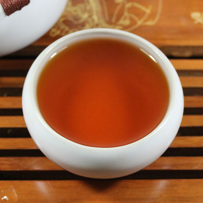 Organic Superfine Royal Lapsang Souchong with Smoky Flavor Black Tea