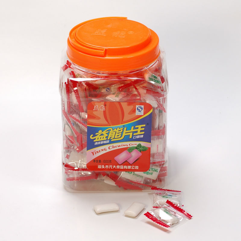 Yineng strawberry flavor plastic bottle gum,China Yineng chewing gum ...