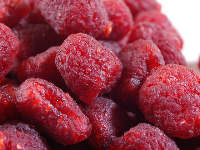dried raspberry