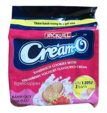 CREAM O SANDWICH COOKIES WITH STRAWBERRY FLAVOURED CREAM PACK 13G/CREAM O BISCUITS/CHOCOLATE SANDWIC