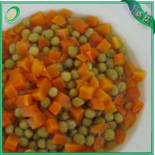Canned Green peas and carrot fresh vegetable