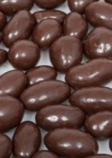  Chocolate   coated   peanut 