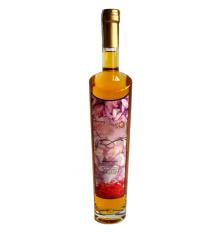 Herbal liqueur with saffron