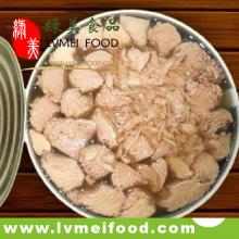 Canned Tuna chunks in tin