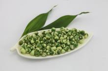 Wasabi Coated Green Peas Strawberry Flavor Snacks