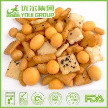  Rice   cracker s and  peanuts   mix ed snacks