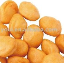 Spicy flavor coated peanuts crackers