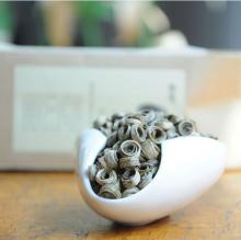 Precious Yunnan Handmade  Jade  Ring  Green  Tea