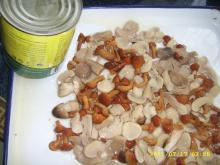 sell good quality and taste whole mushroom in can
