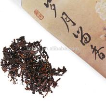 Dark amber colored Yunnan puerh teas