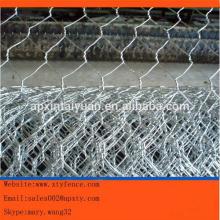 Hot-dipped galvanized or PVC coated high quality best price chicken wire fabric fencing