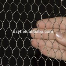  Wire   netting  for chicken stop running