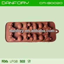  Easter   egg / rabbit  chocolate mold