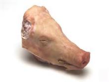 Pork split head, without tongue, brain and ears