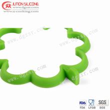 Wholesale flower shape non stick silicone egg frying ring