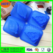 Christmas trees shape silicone molds for cake decorating