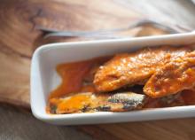  Canned   Sardine   Fish  in  tomato  sauce