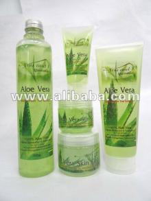 You and I Aloe Vera Skin Gel with Green Tea Extract