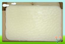 Natural pure bleached white beeswax
