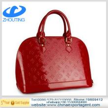 The new female bag with black pepper paint bright surface embossing the hand of the bill of lading s