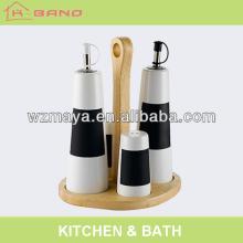  salt  and  pepper   set  with napkin holder