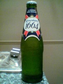 Kronenbourg 1664 blanc beer in blue 25cl