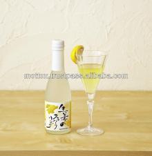 Japanese fruit sparkling wine using citrus and ginger juice