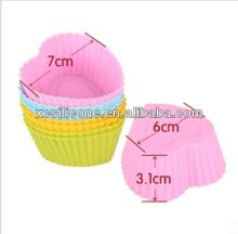 New design circular funny cake decorating silicone molds