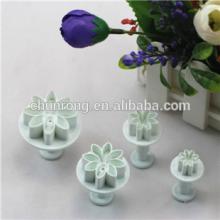 Daisy / Marguerite fondant cake decorating plunger cutters, Plastic Cookie cutters Former Sets