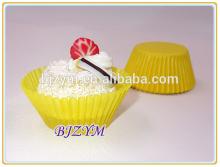 Xmas Paper Moulds for Cake Decorations Cupcake Packaging Paper Yellow Baking Cups Muffin Liners