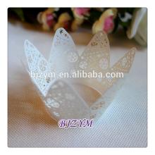 So Beautiful! White Snow Flake  cupcake   liners   Cupcake  Wrapper Xmas Holiday Decor paper molds cake de
