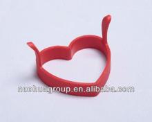 hot sale eco-friendly and function heart silicone egg poacher