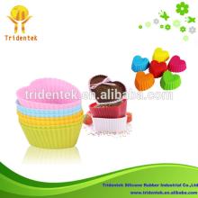 Wholeale Lovely and Sweet Silicone Mini Heart Shape Cake Decorating Molds