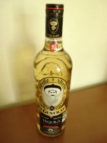 Tequila  reposado  El General 100% Agave