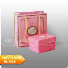 Romantic craft paper wedding candy box