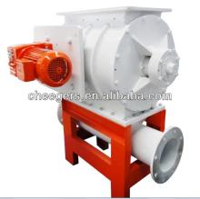 Special discharge valve for rice bran