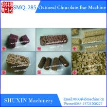 Small sugared peanuts chocolate bar machine