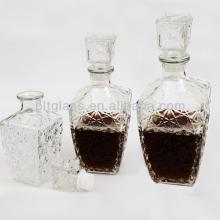 250ml-1000ml Glass Red Wine Bottle and Glass Screw Cap