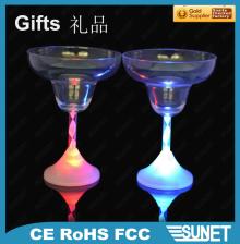 2014 eco-friendly plastic LED flashing champagne cup for bar gift item made in china