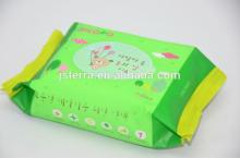 Convenient Baby wet wipe with aloe vera and vitamin E PH balance