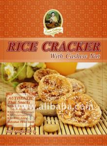 Rice Cracker Cashew Nut topping