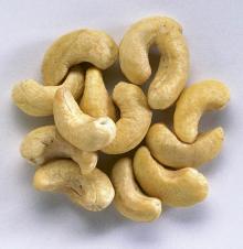 Dried Raw Sweet Almond/ Raw Almonds Nuts/ Organic Almond Nuts / cashew nuts