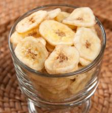 OEM BULK HEALTHY ORGANIC FREEZE DRIED VACUUM FRIED VF THAI BANANA FRUIT SNACKS CHIPS