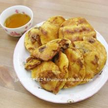 Japanese rice cracker senbei , Crunchy hard soy sauce taste