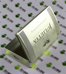 Hinged lid for tin packaging