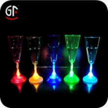 2014 Hot Light Up Barware China Factory Wholesale Shinning LED Champagne Glass