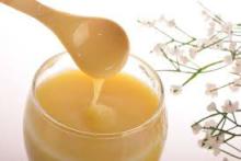  pure   fresh   royal   jelly 