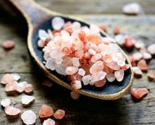 himalyan pink granulate salt