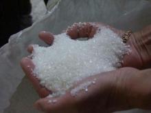 white refined industrial sugar