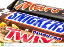  Mars ,  Twix ,  Snickers   chocolate s